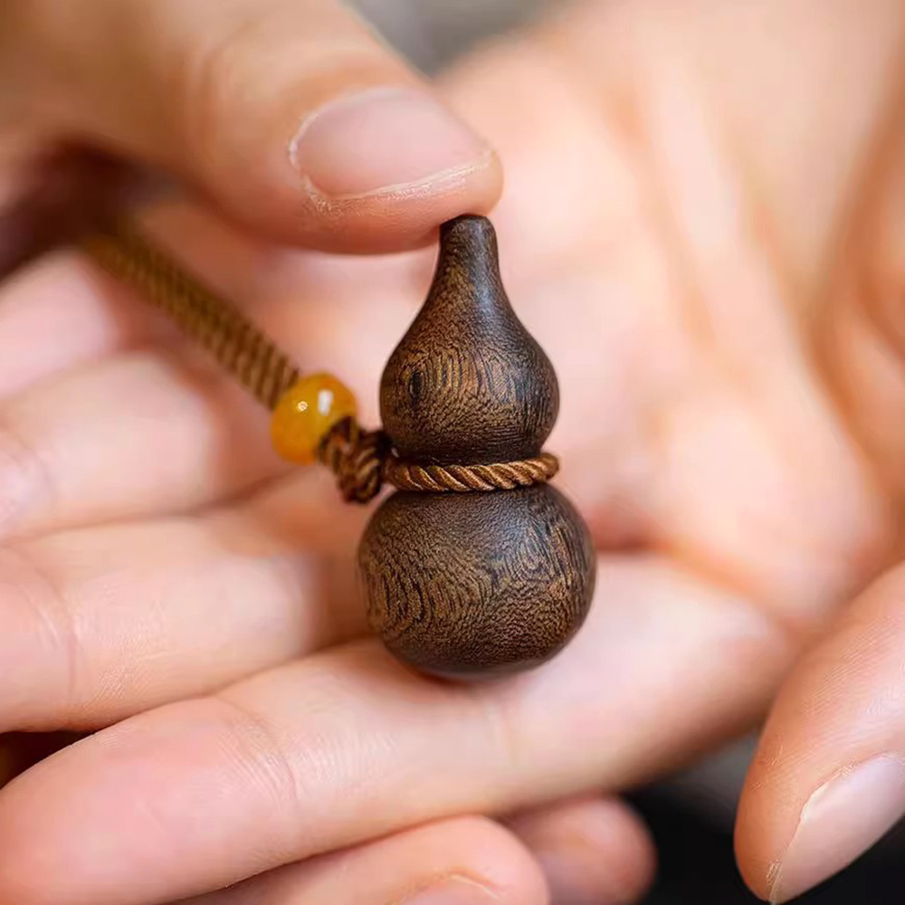 Handcarved ไม้จันทน์มะระสร้อยค - Zen Yoga Fitness บทวิจารณ์และราคา