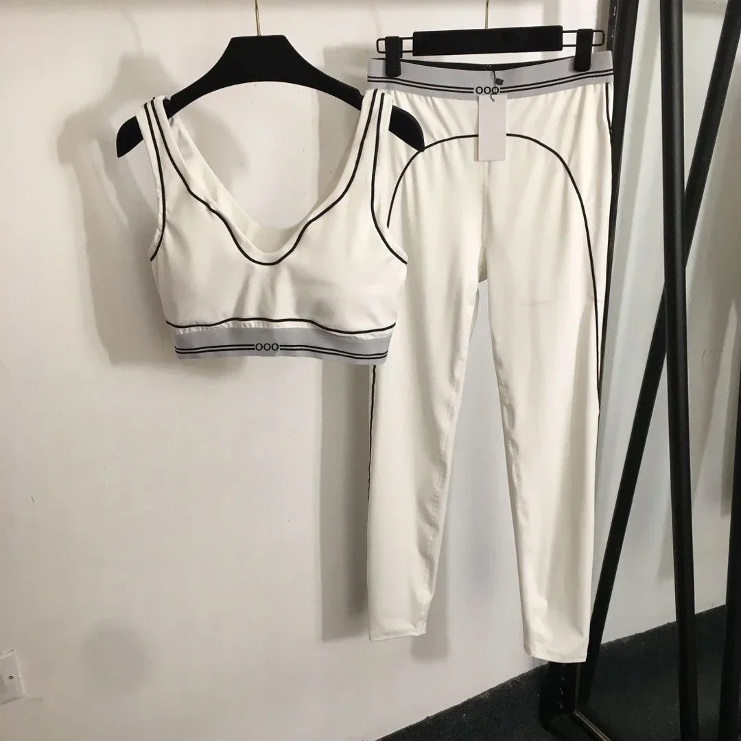 ชุดออกกำลังกายสองชิ้น เสื้อกล้ - Yoga Và Fitness บทวิจารณ์และราคา